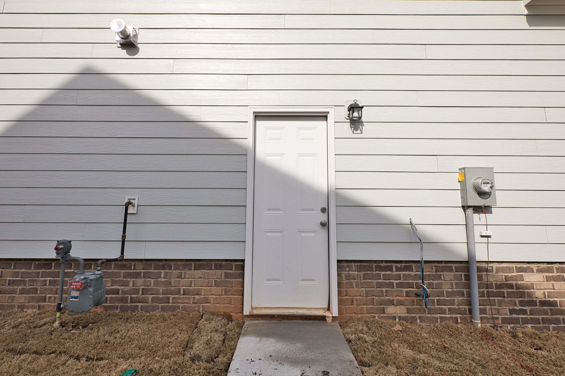 Pedestrian Door to Garage Option