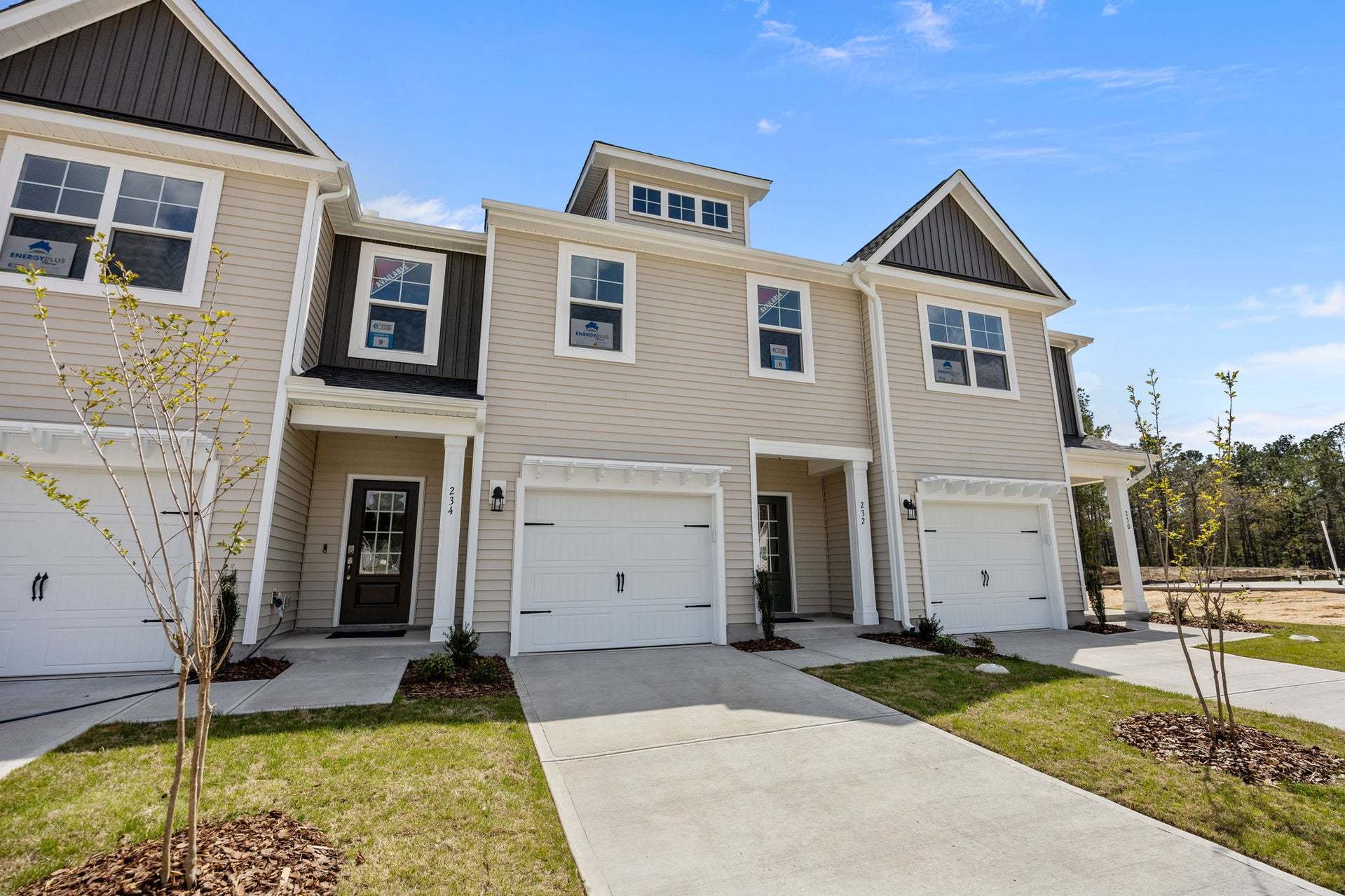 Middle Unit W/ Dormer