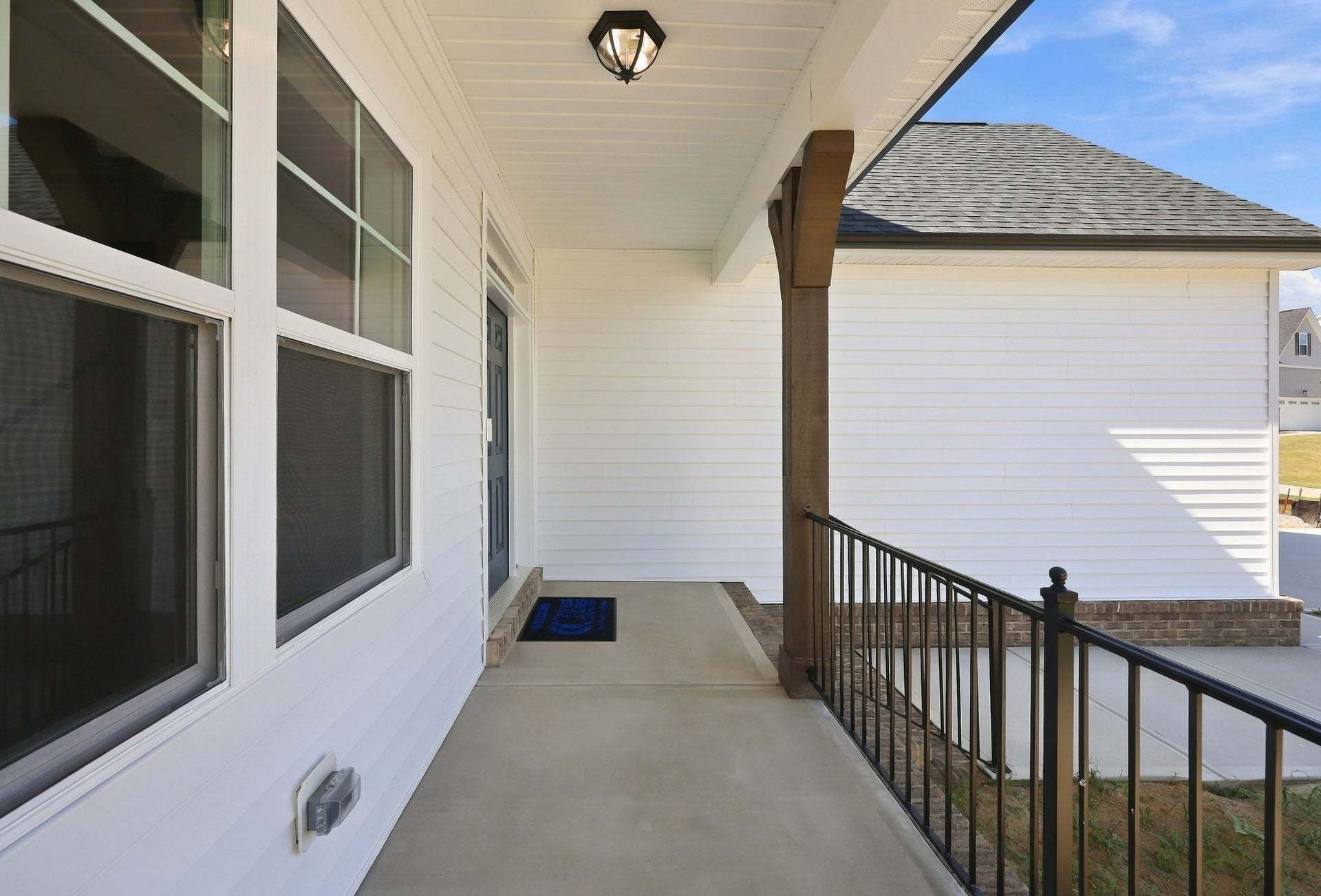 Elevation F - Black Metal Rail Option