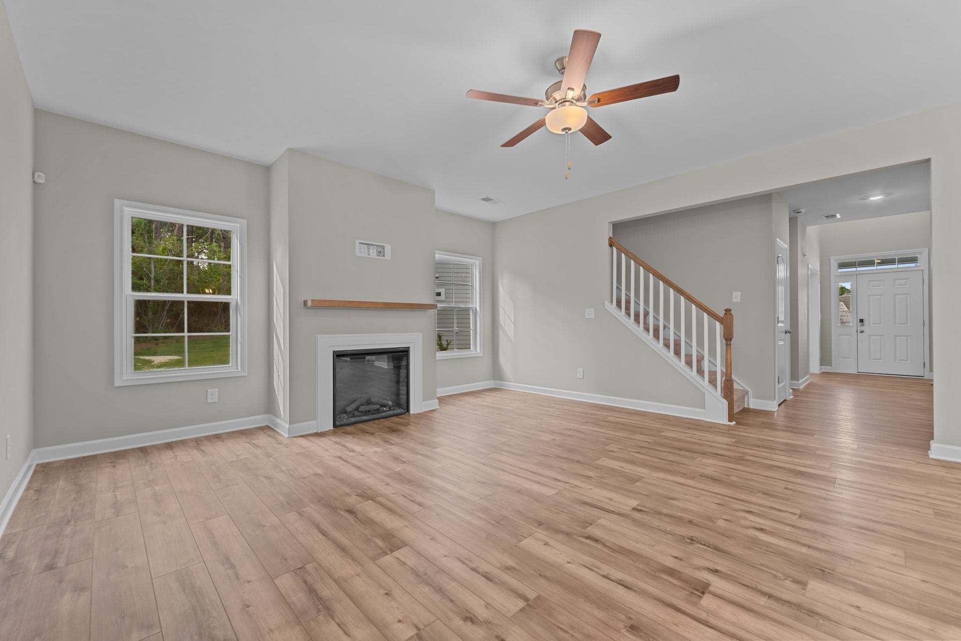 Fireplace with Floating Mantle Option