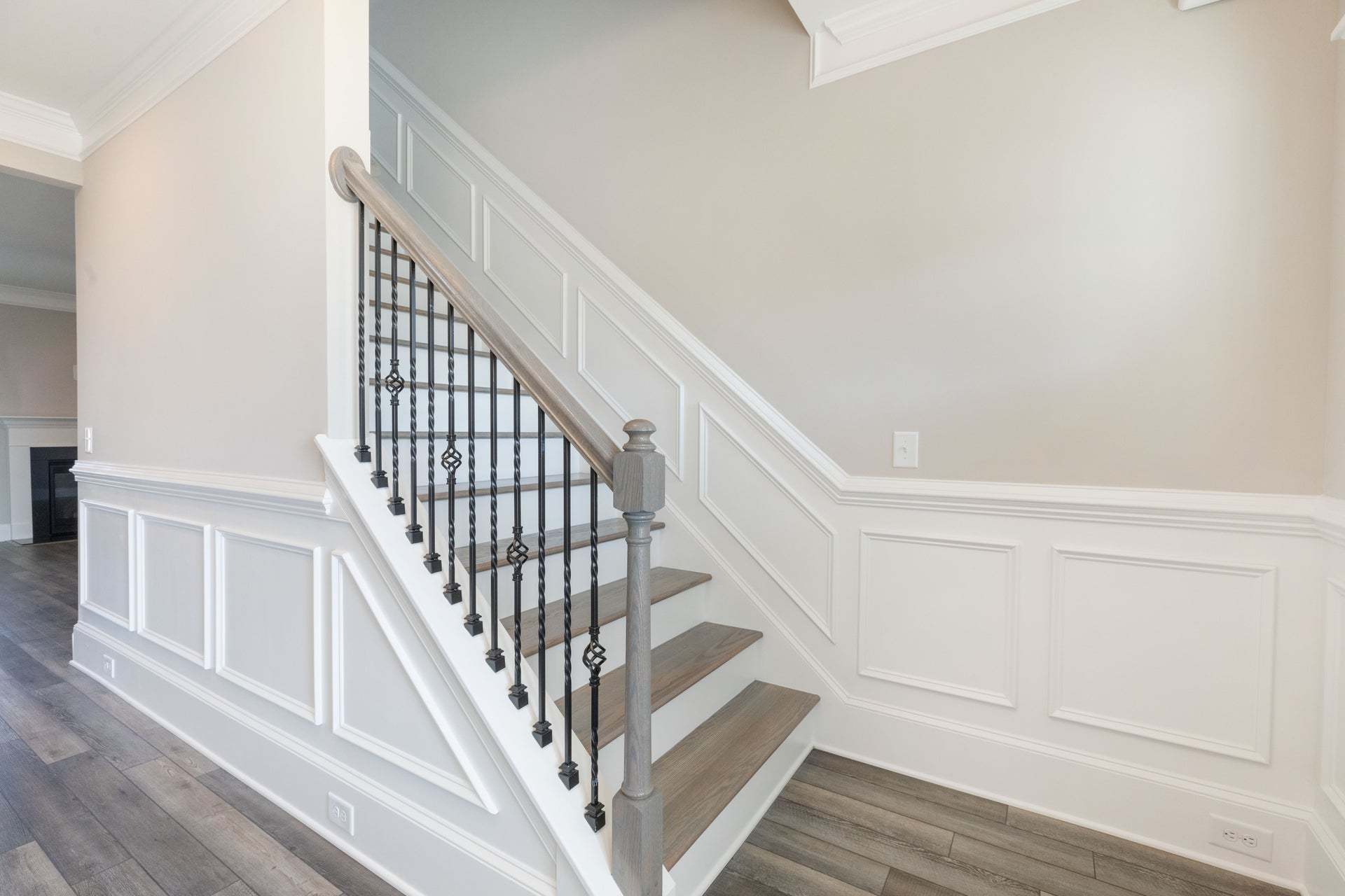 Foyer and Stairwell Wainscoting Option
