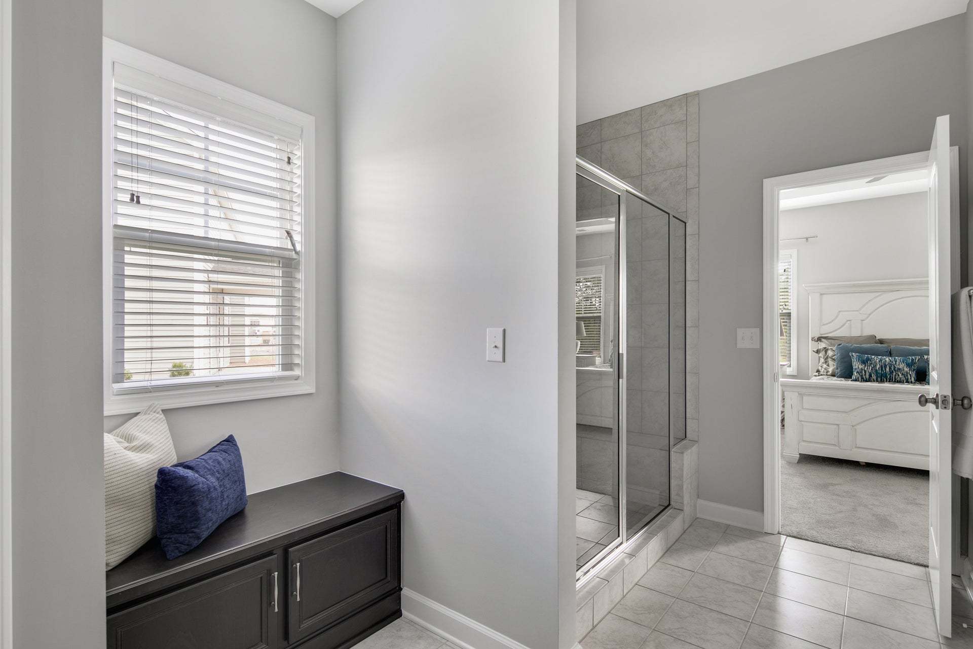 Bath Layout 2 Option