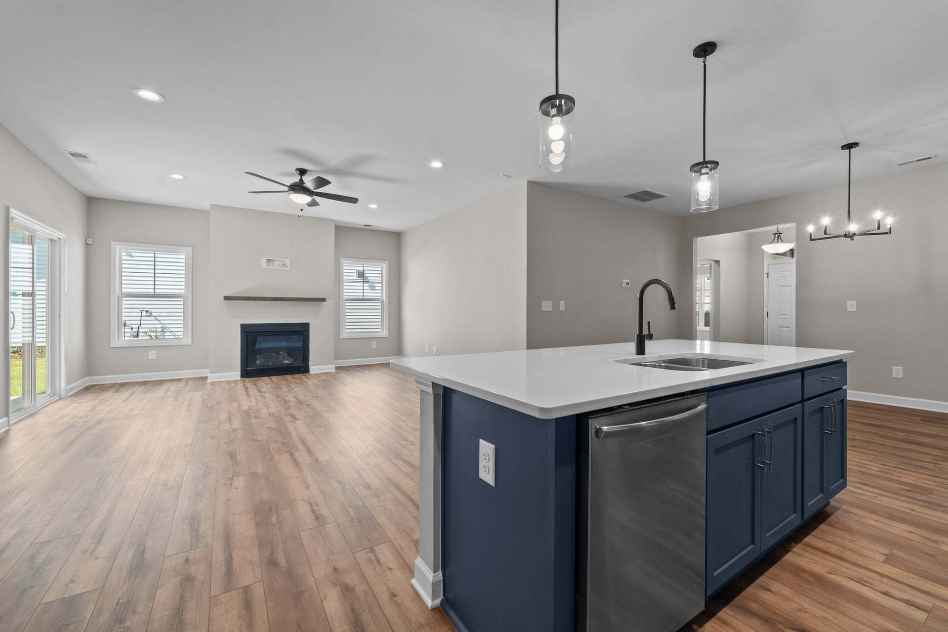 Fireplace with Floating Mantle Option