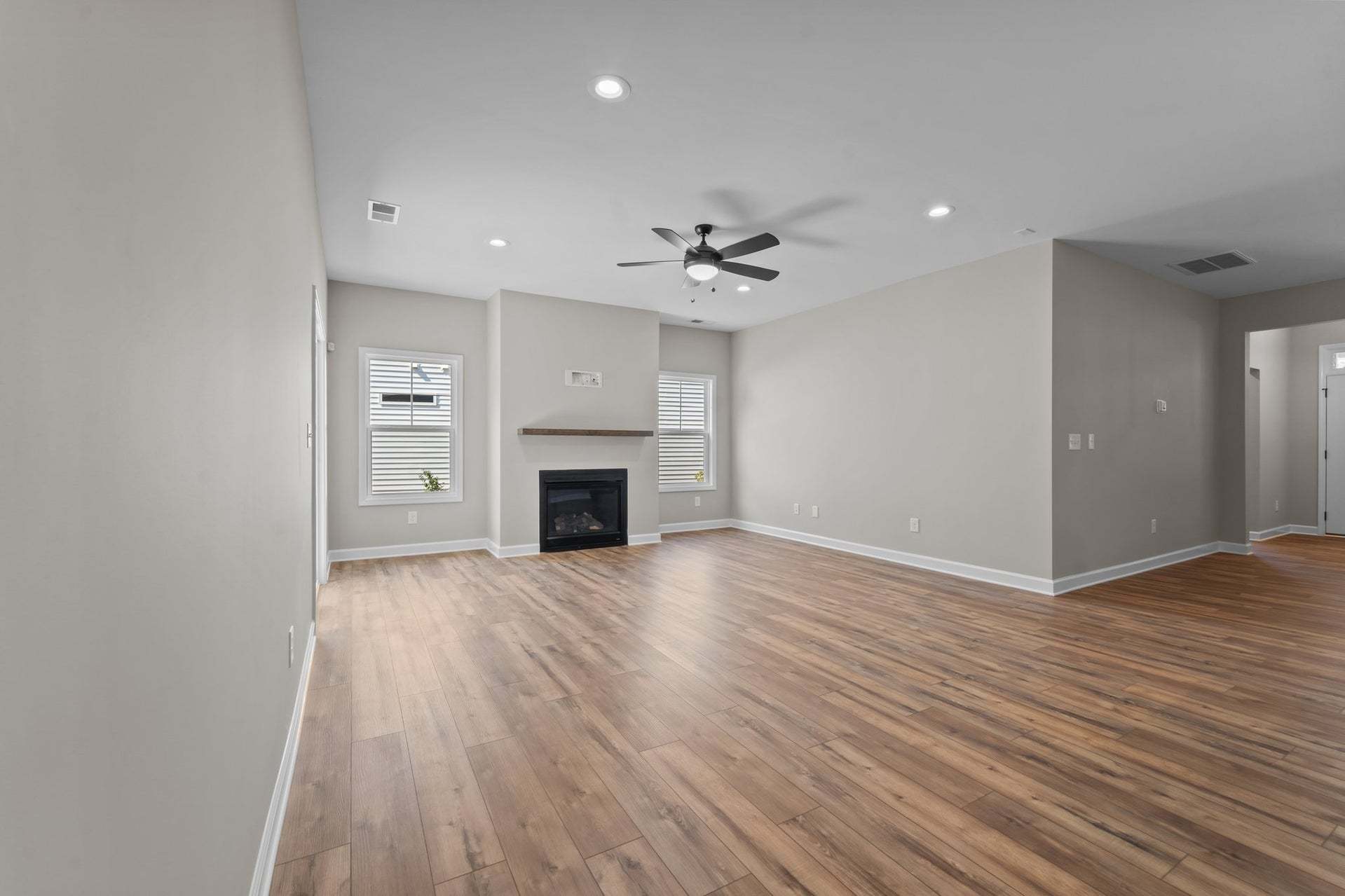 Fireplace with Floating Mantle Option