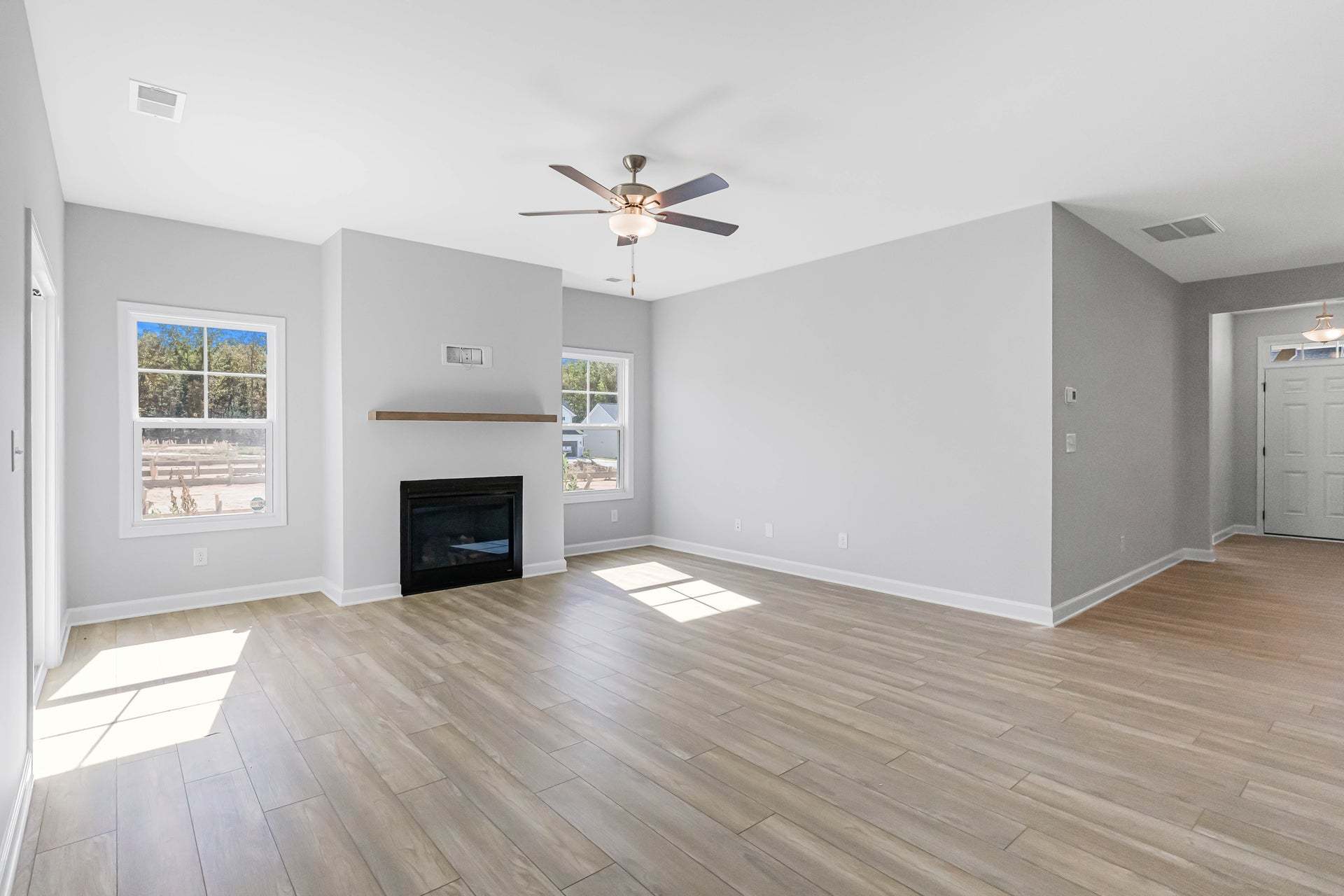 Fireplace with Floating Mantle Option