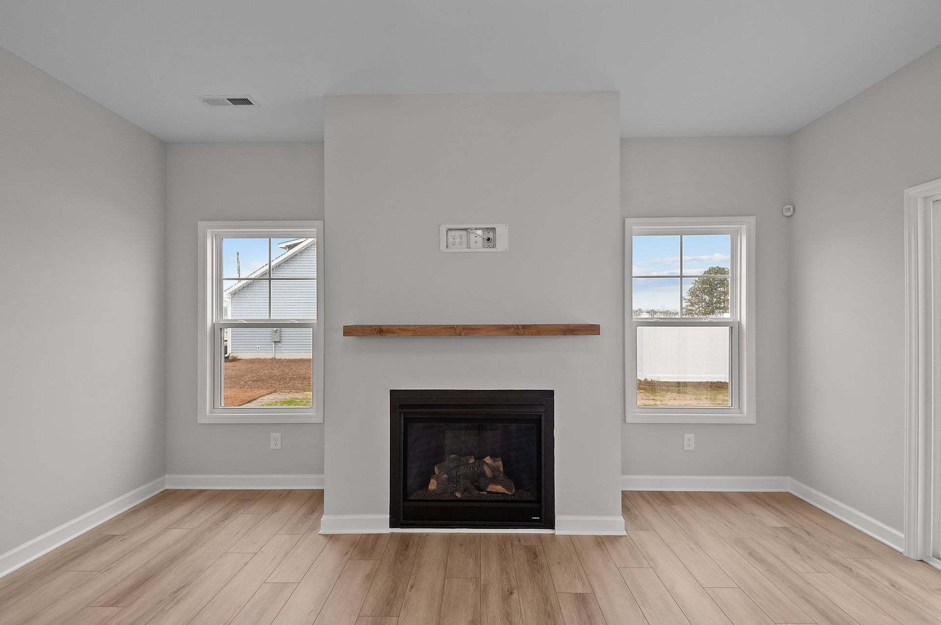 Fireplace with Floating Mantel Option