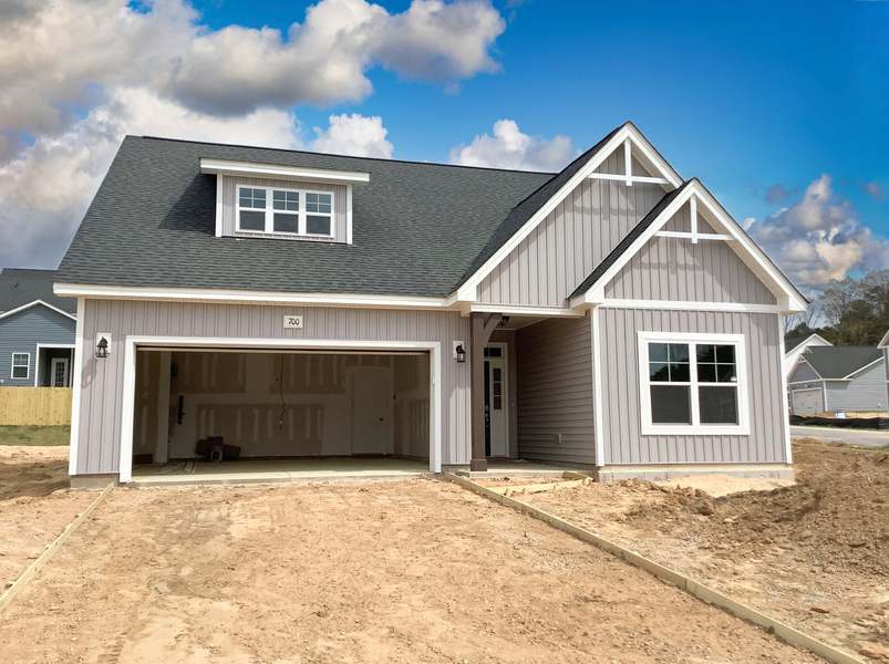 700 Chestoa Trail. Aberdeen, NC 28315