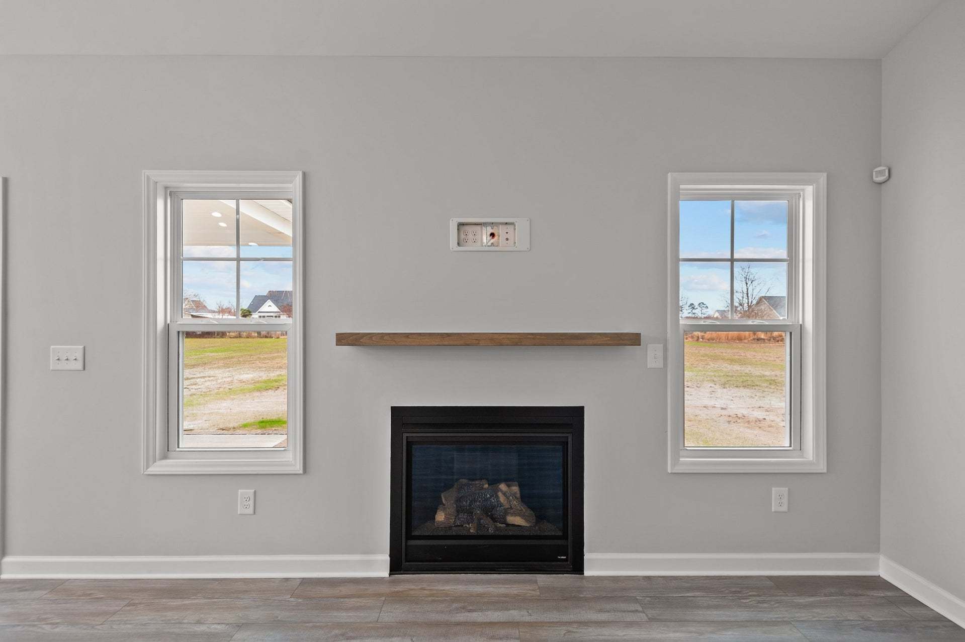 Fireplace with Floating Mantel Option