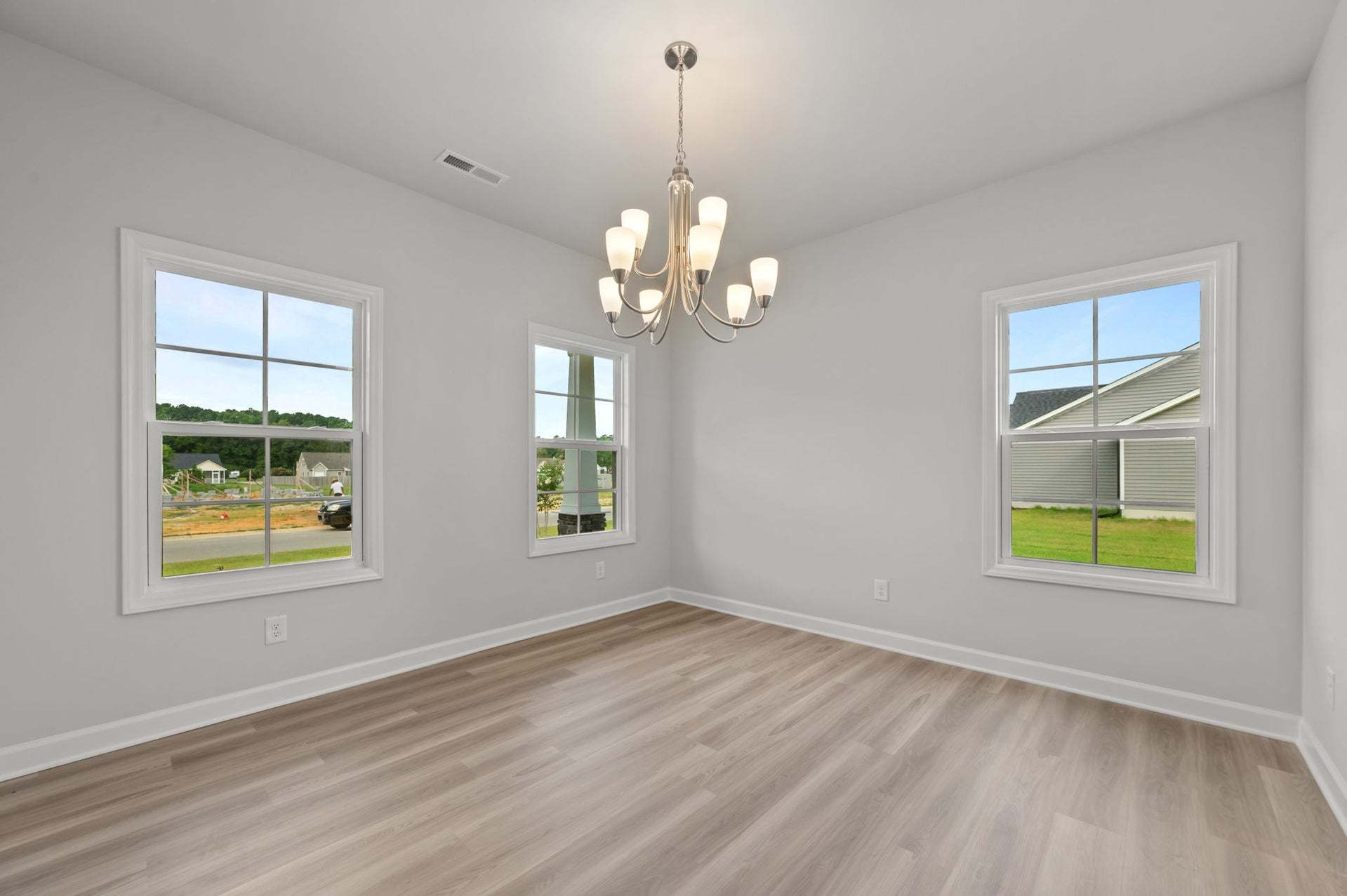 Formal Dining Room - No Trim Option