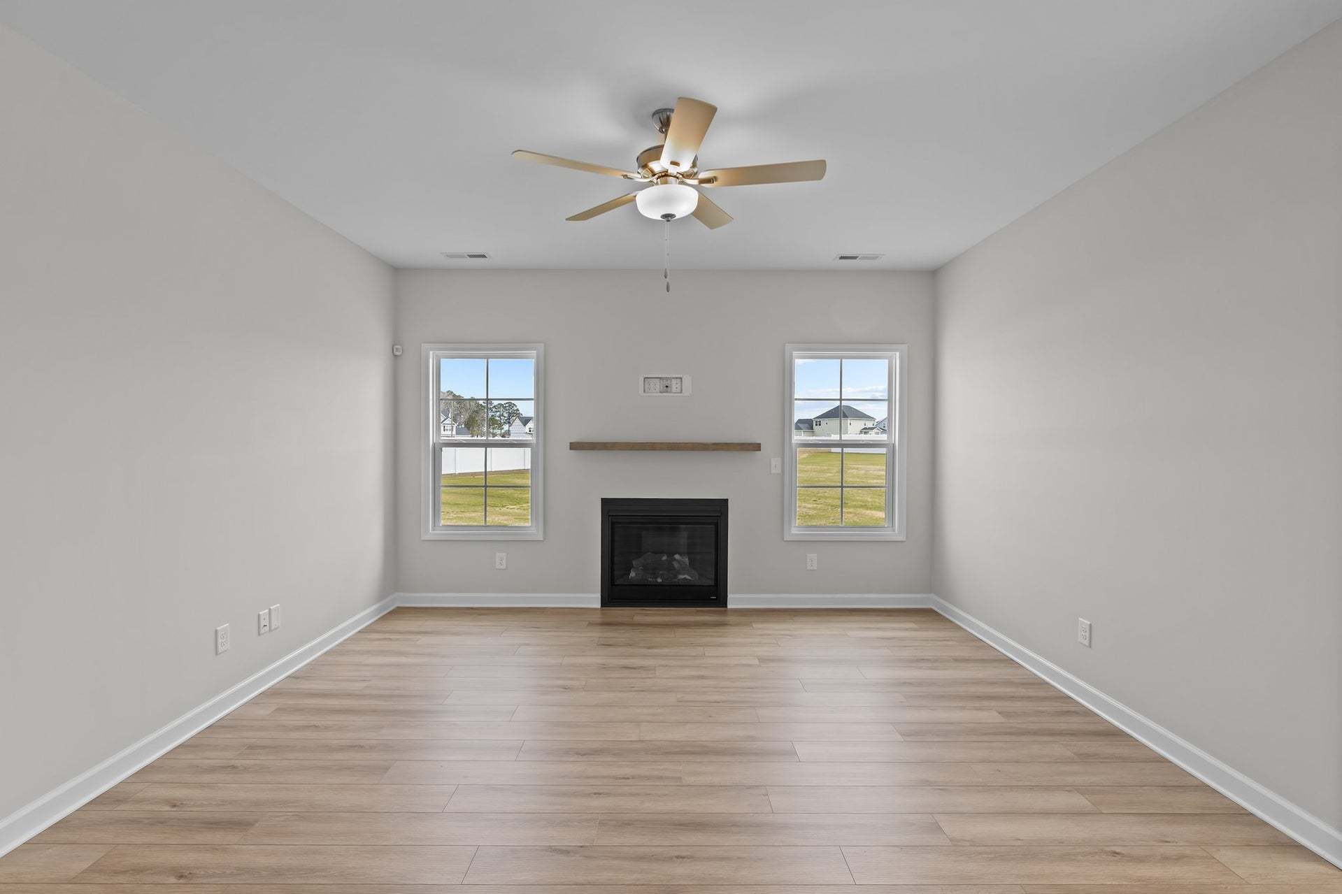 Fireplace with Floating Mantel Option