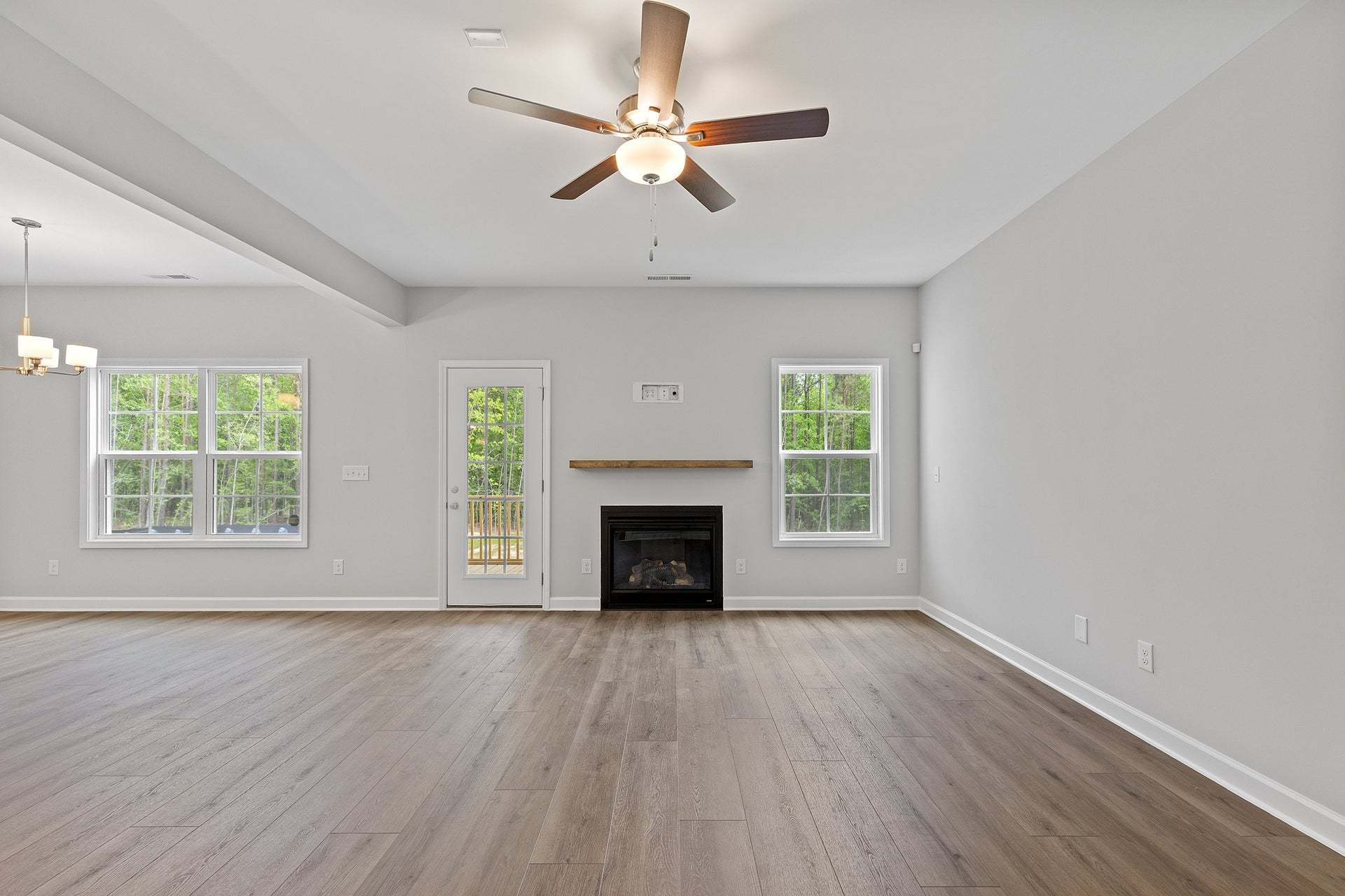 Optional Fireplace With Floating Mantel