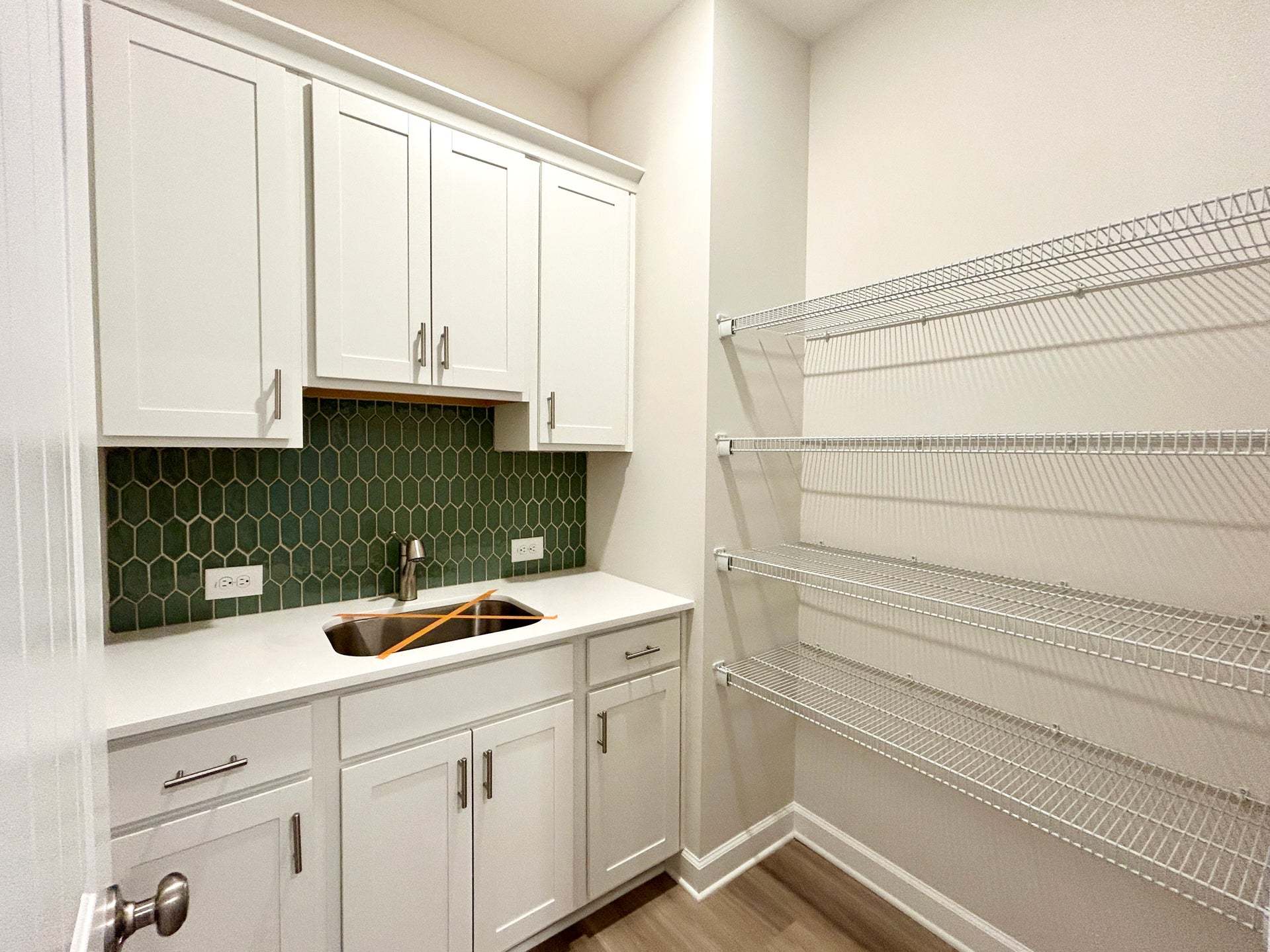 Deluxe Pantry