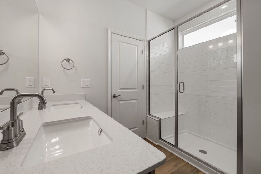 Ibis #95 - Owner's Bath Glass Walk-In Shower
