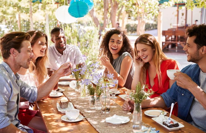 Dining, Made Effortless