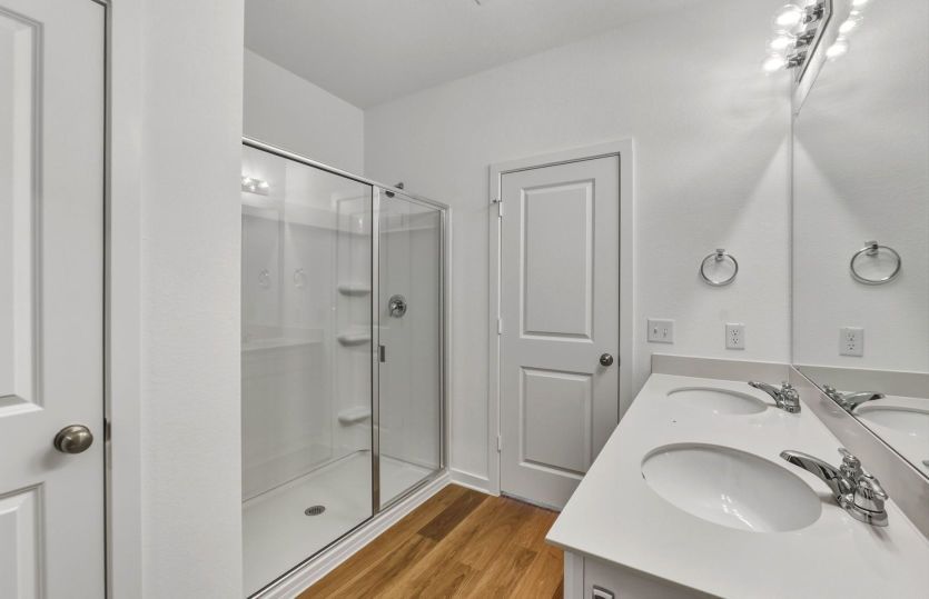 Primary Suite Bathroom