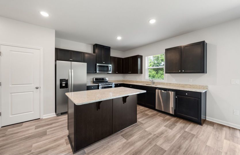 Rosella #101 - Kitchen with Prep Space on Island