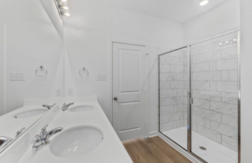 Representational Photo-Primary Bathroom