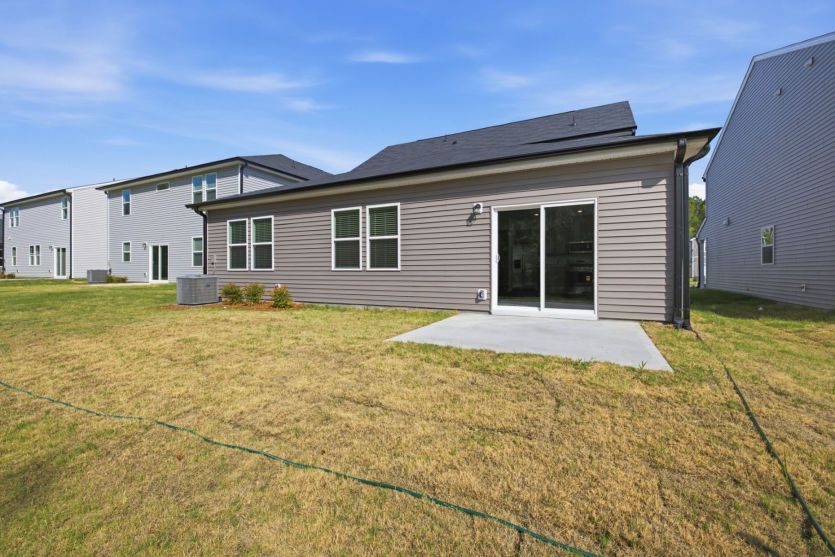 Starling Lot 23 - Spacious Backyard with Outdoor Patio for Grilling