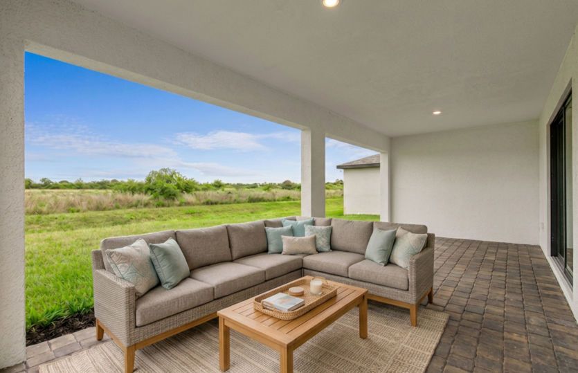 Lanai | Virtually staged for illustrative purposes