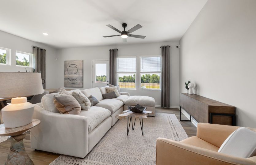 Large and Bright Living Space