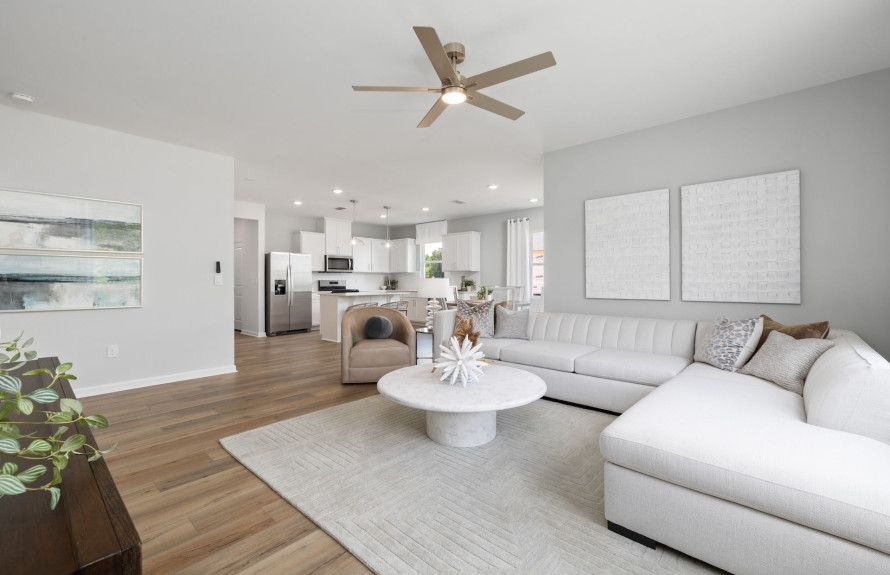 Great Living Area Perfect for Entertaining