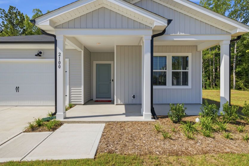 Ibis #255 - Cozy Front Porch