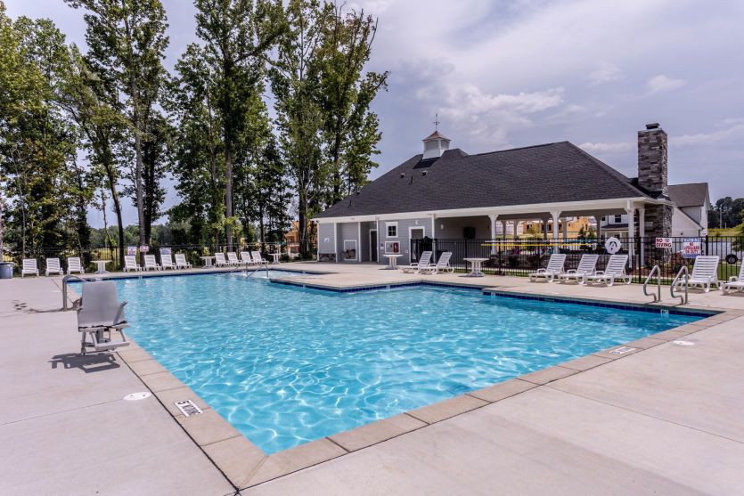 Pool & Cabana Now Open!