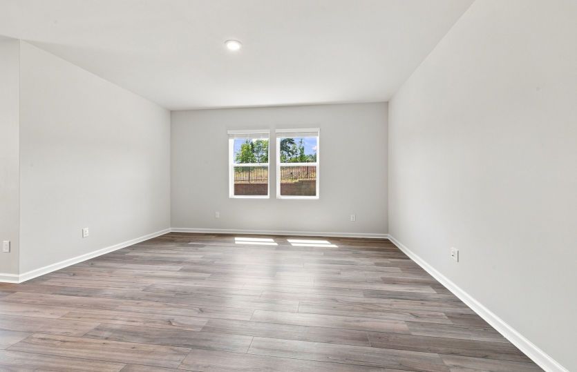 Ibis #94 - Gathering Room is Perfect for Hosting
