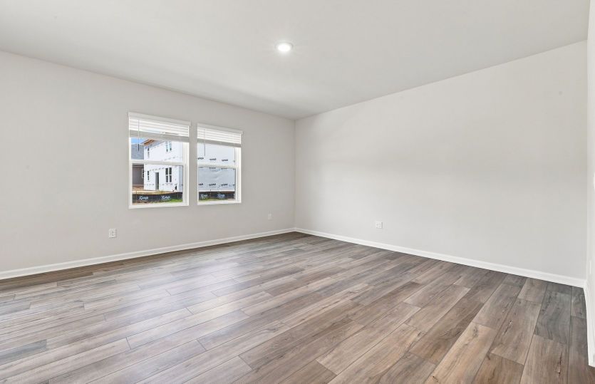 Rosella #89 Gathering Room Ready for you to Make Memories
