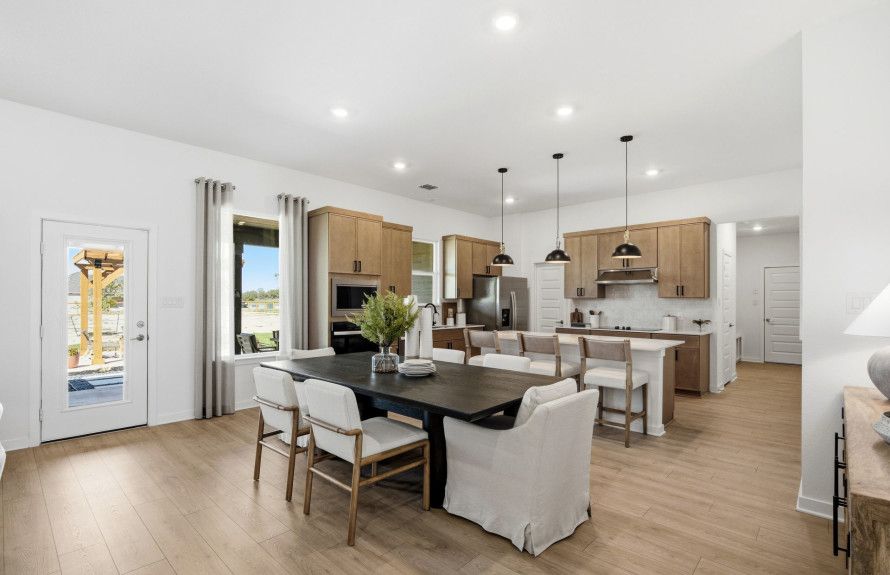 Effortlessly Elegant Kitchen