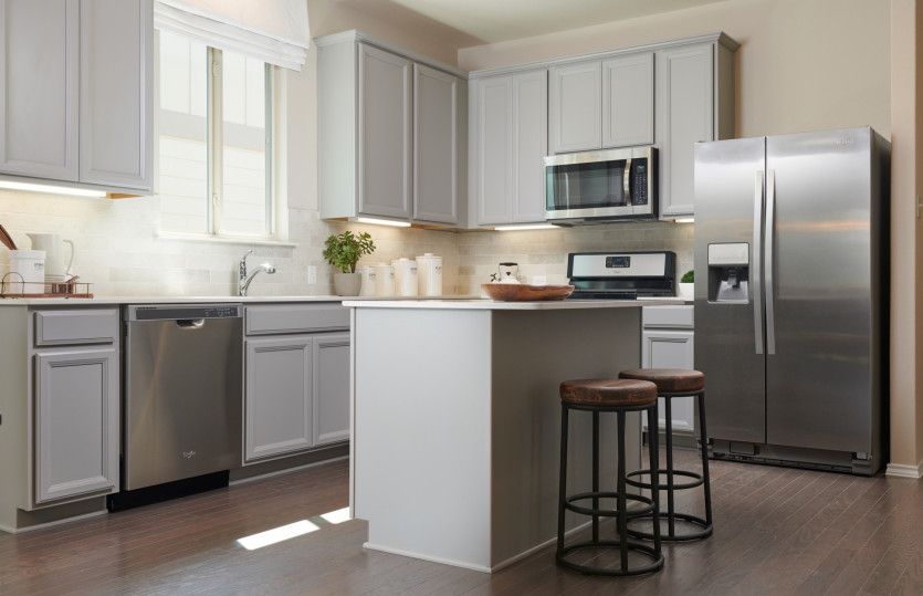 Spacious eat-in kitchen