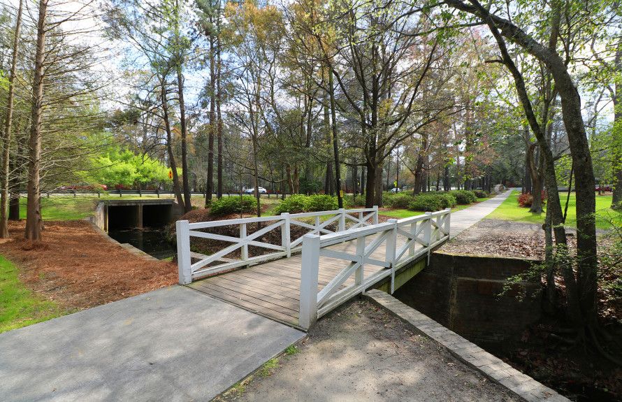Azaela Park Bridge