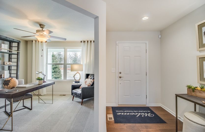 Foyer and Flex Space