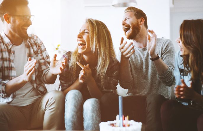 Dining & retail options nearby