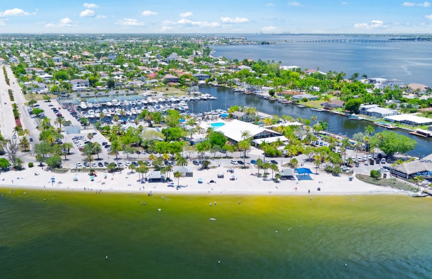 Cape Coral Yacht Club & Beach