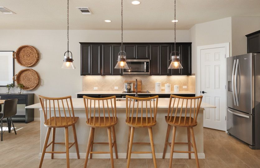 Eat-in Kitchen