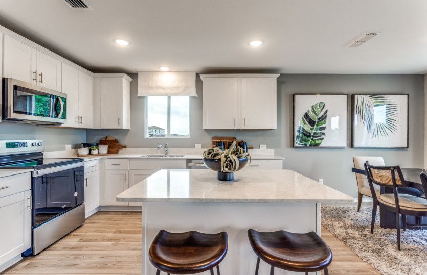 Spacious and Bright Kitchen
