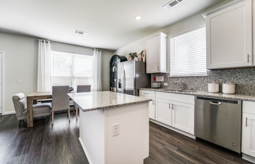 Eat-In Kitchen