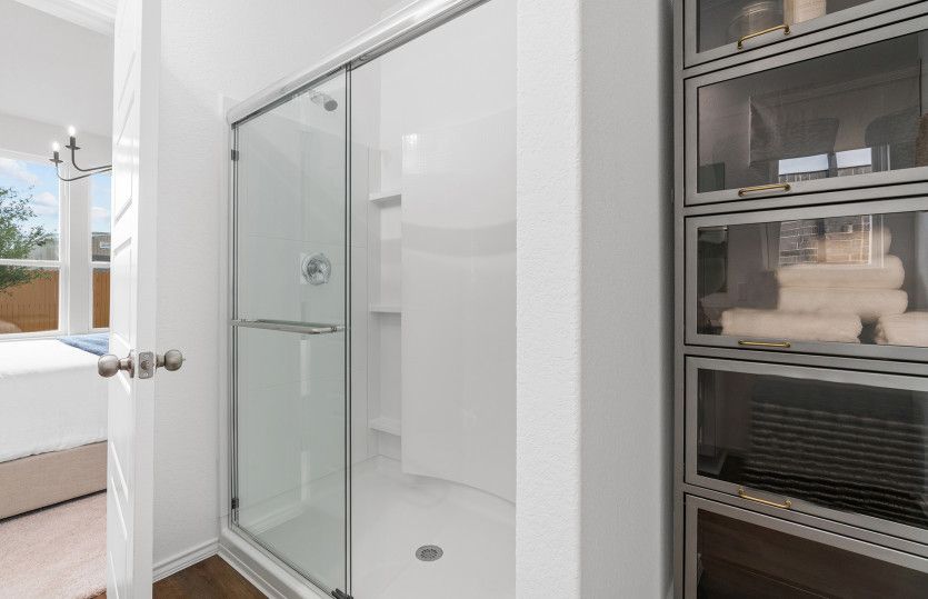 Stall Shower Option in Owner's Bathroom