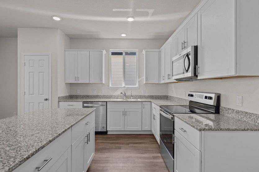Light and Bright Kitchen