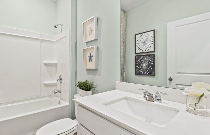 Secondary bathroom.