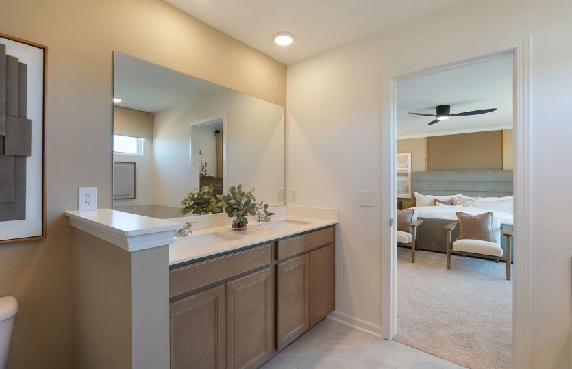 Rosella Owner's Bathroom