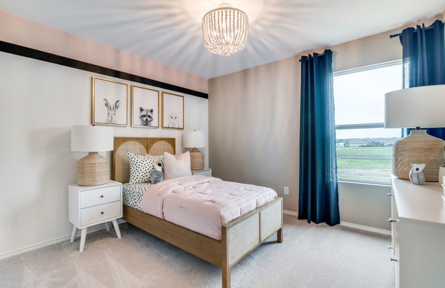 Spacious secondary rooms