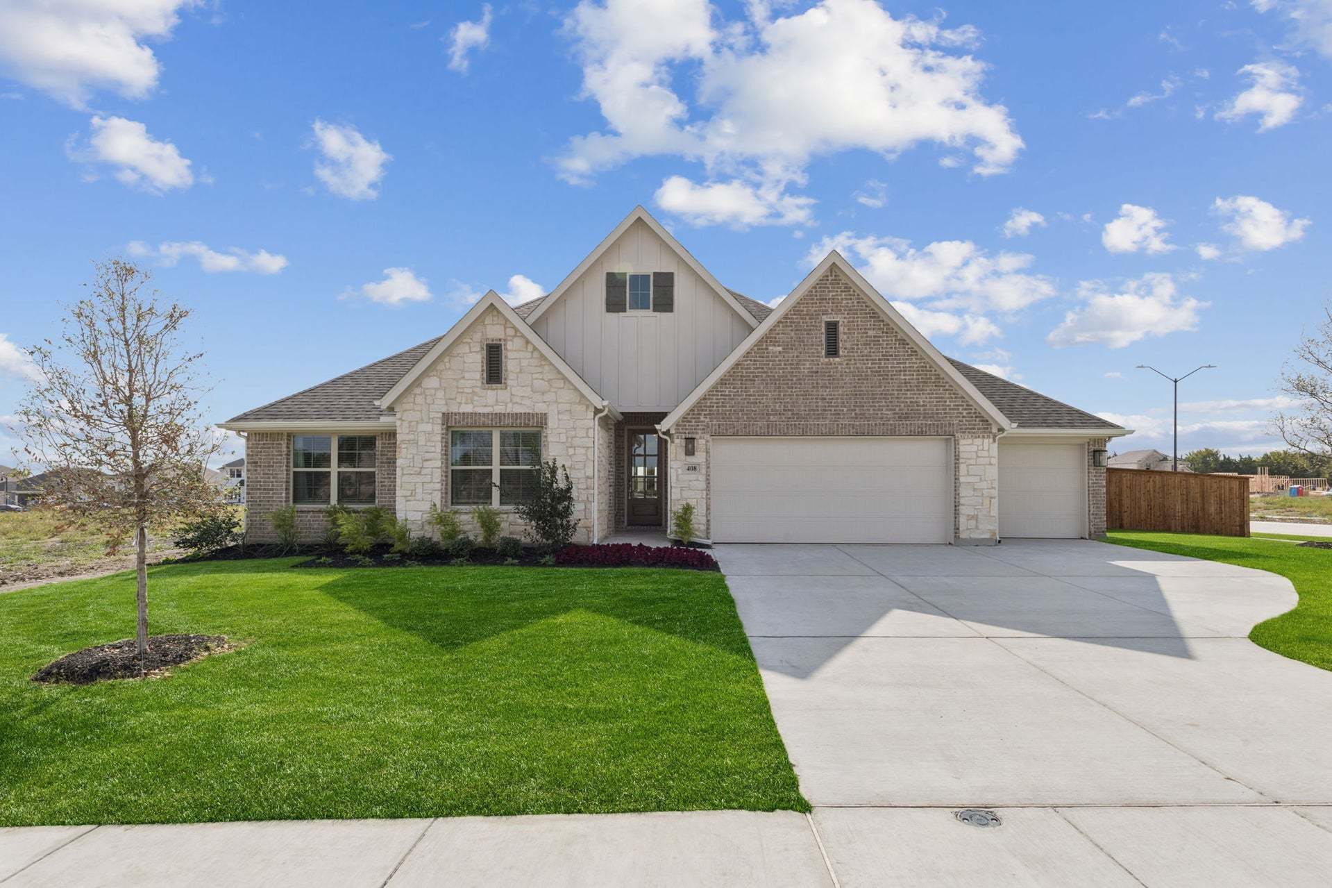 Dove Hollow por Centre Living Homes en Dallas Texas