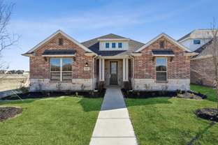 Cardinal - Dove Hollow: Waxahachie, Texas - Centre Living Homes