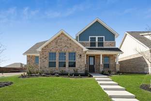 Starling - Dove Hollow: Waxahachie, Texas - Centre Living Homes