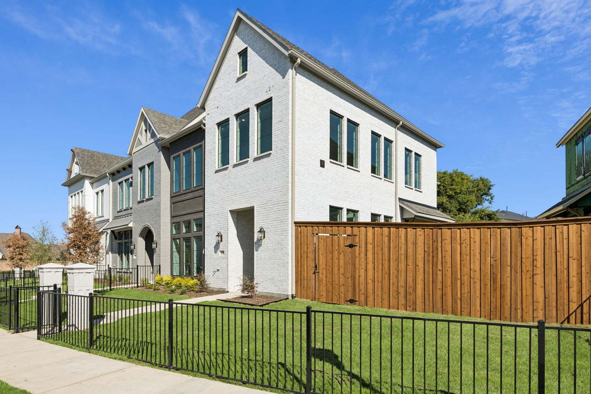 Grant - Newman Village Townhomes: Frisco, Texas - Centre Living Homes
