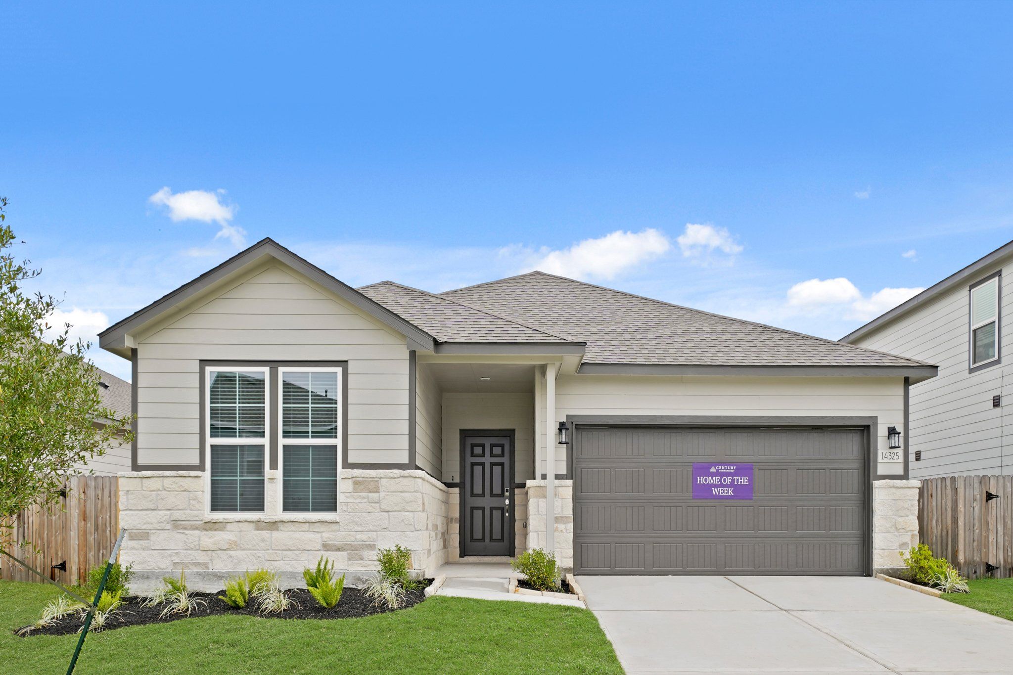 DAVIS - Granger Pines - Liberty Collection: Conroe, Texas - Century Communities