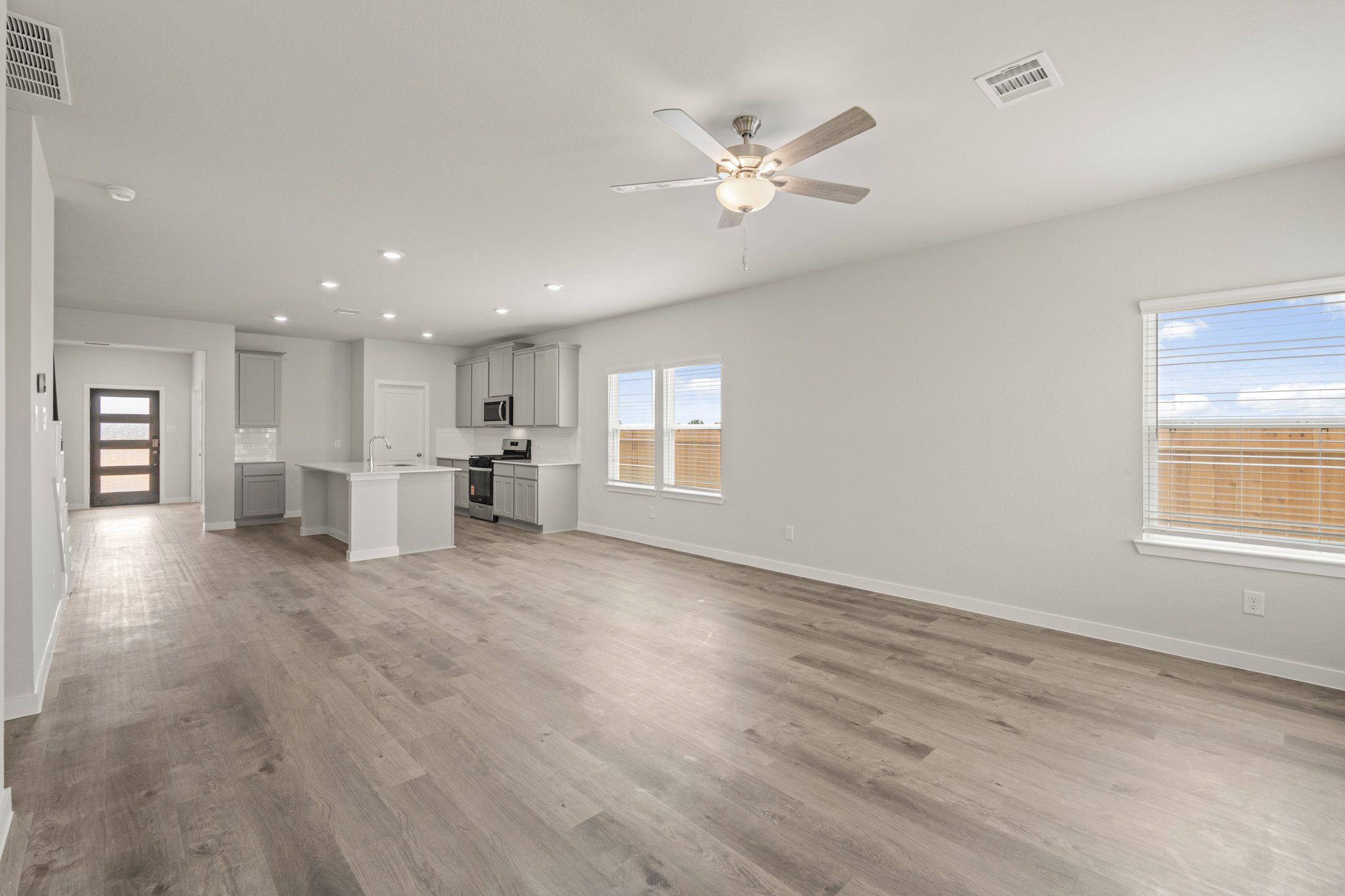 17303 White Peace Drive (MEDINA)