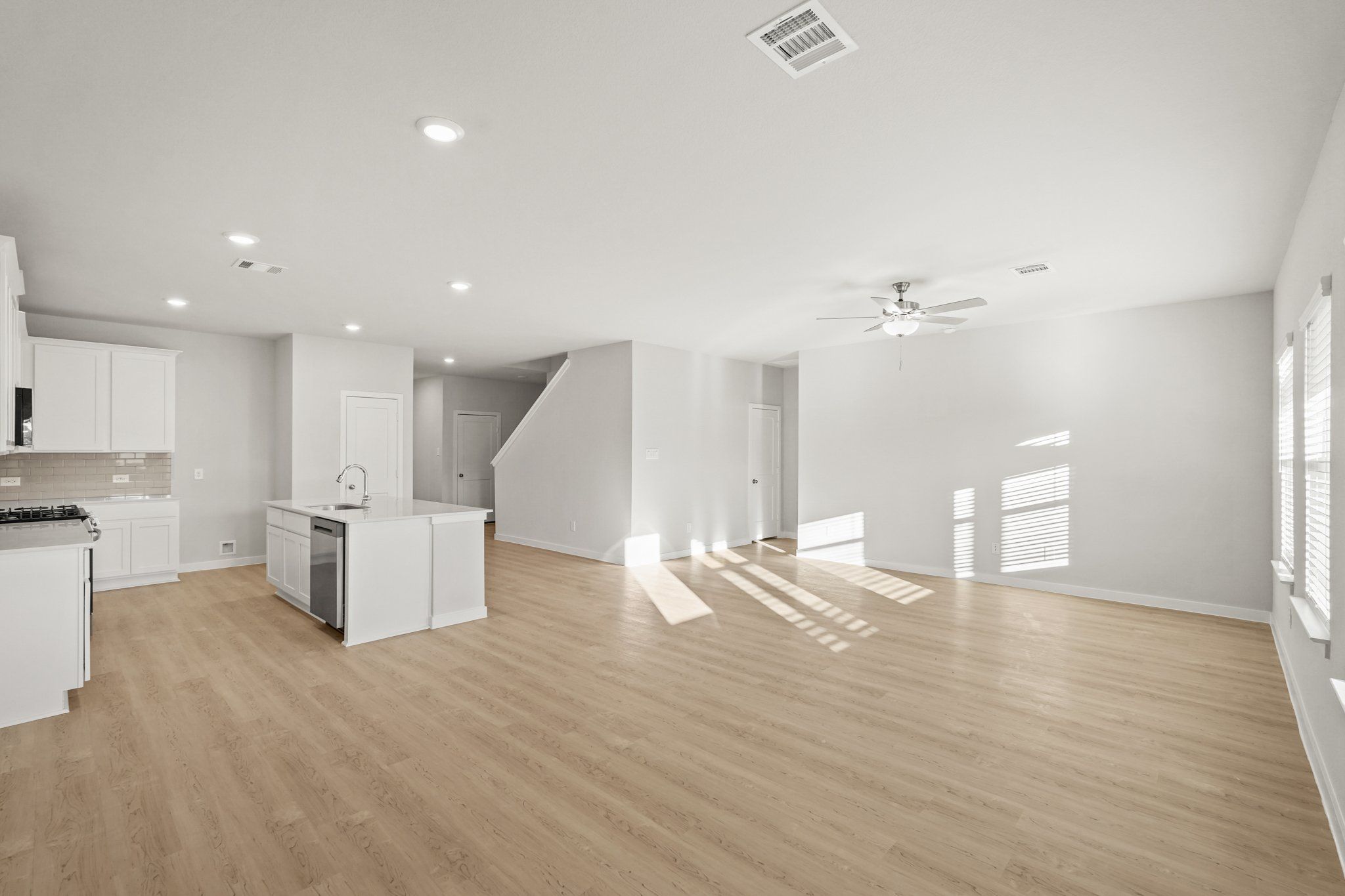 25435 Blossom Court (SHELDON)